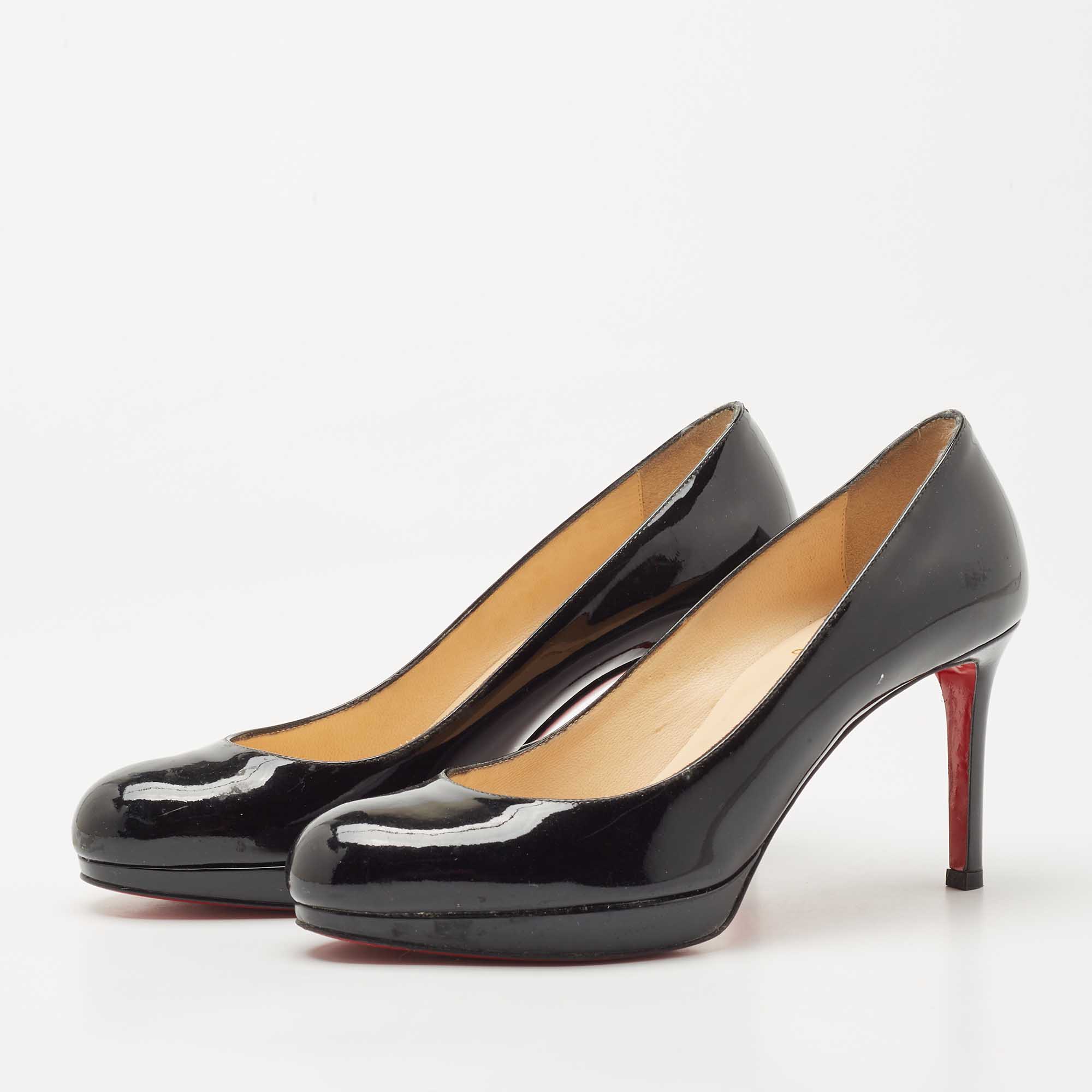 

Christian Louboutin Black Patent Leather New Simple Pumps Size