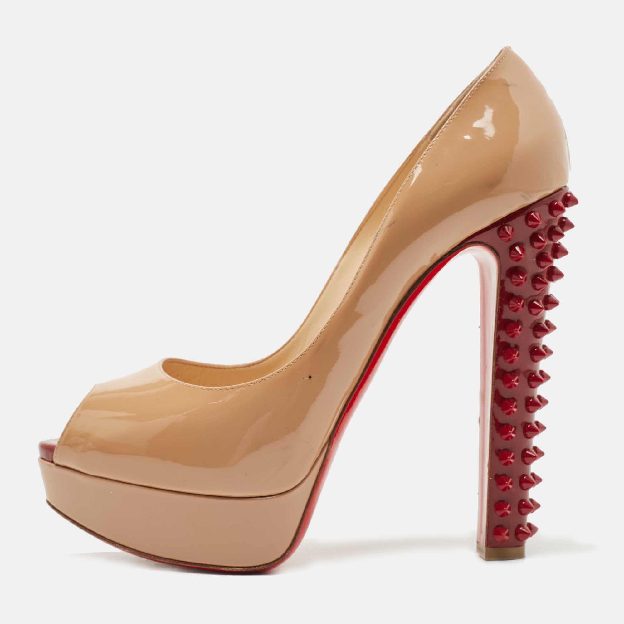 Pre-owned Christian Louboutin Beige Patent Leather Taclou Spikes Pumps Size 40.5