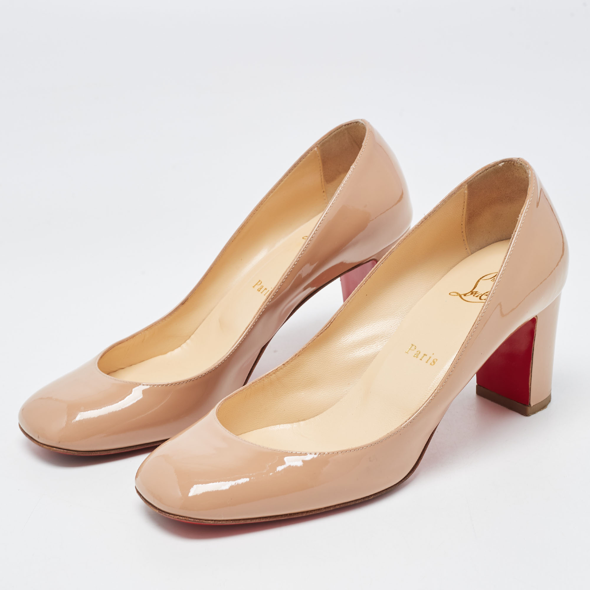 

Christian Louboutin Beige Patent Leather Block Heel Pumps Size