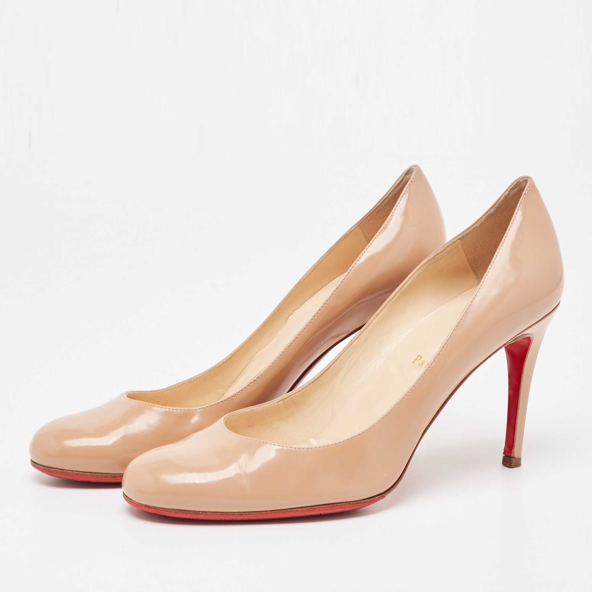 

Christian Louboutin Beige Leather Simple Pumps Size