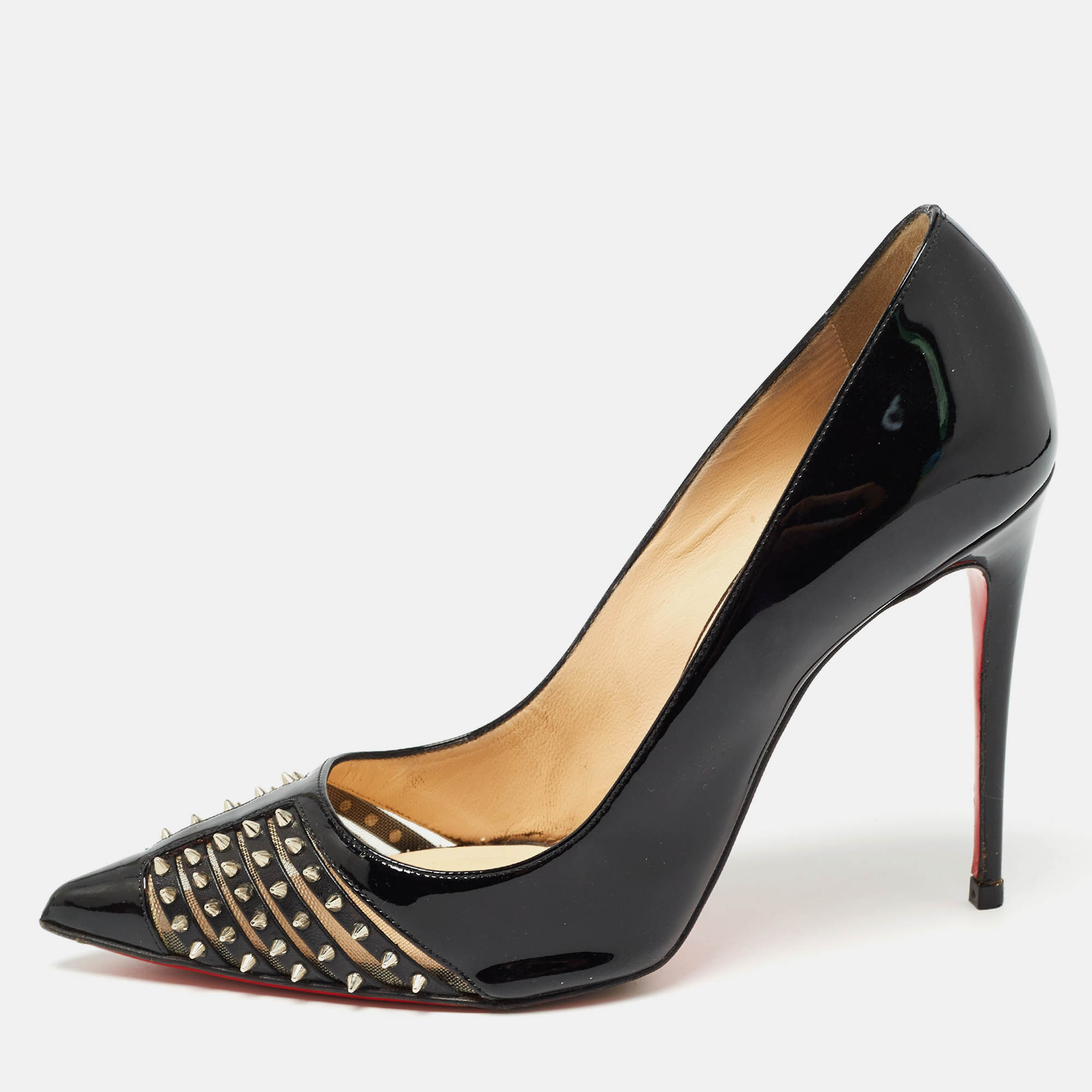Glamorous and appealing these Bareta pumps from the House of Christian Louboutin will certainly leave you looking spectacular for the day. They are made from black patent leather with Spike accents elevating their beauty. They showcase pointed toes and slim heels. Enrich your style by wearing these CL beauties.