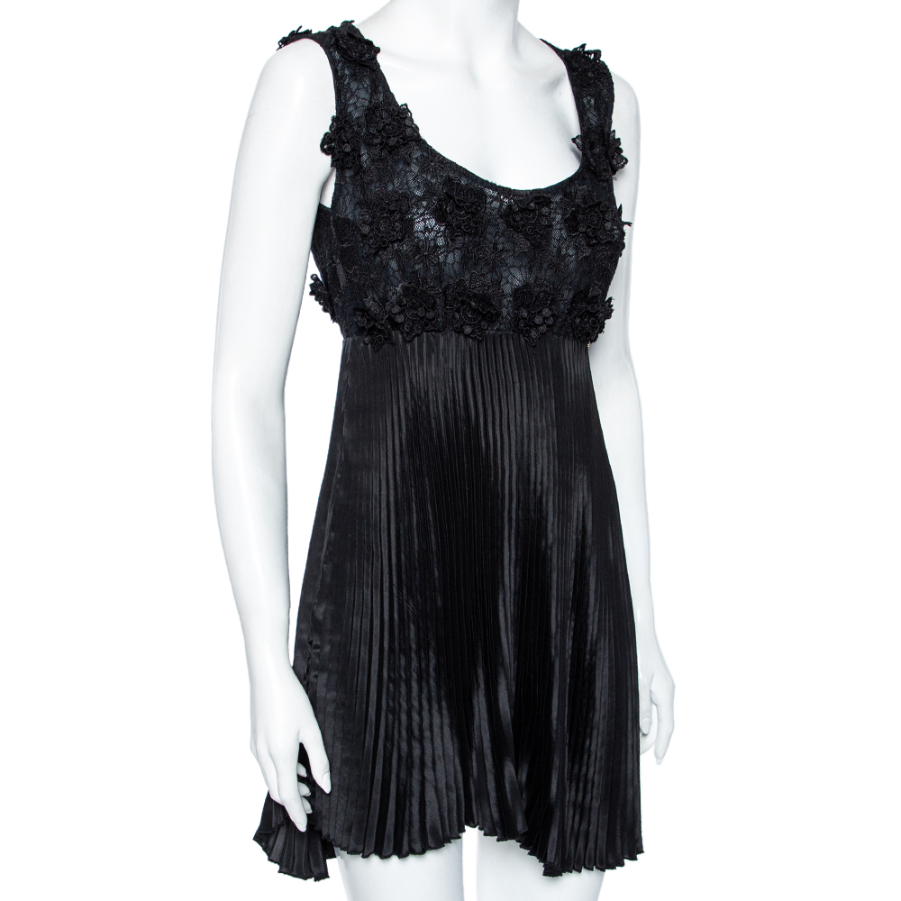 

Class by Roberto Cavalli Black Lace Sleeveless Pleated Short Dress