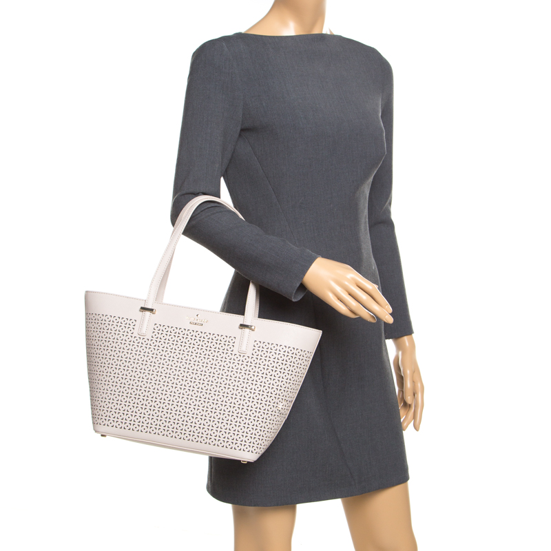 

Kate Spade Off White Perforated Leather Harmony Tote