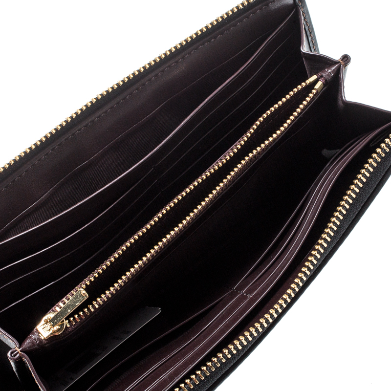 

Coach Black Leather  Zip Wallet
