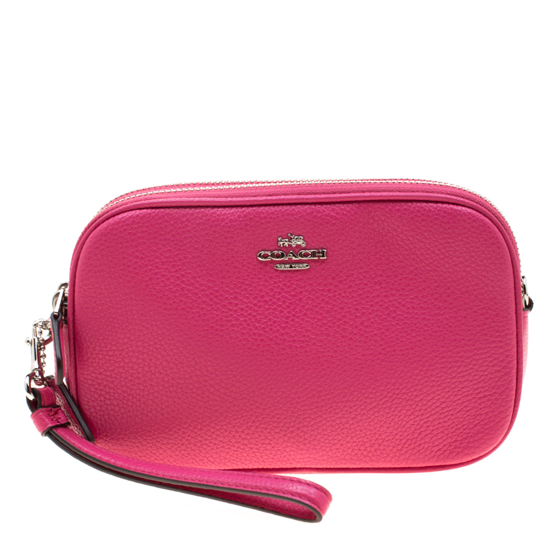 مملوكة مسبقًا Coach Pink Leather Crossbody Bag