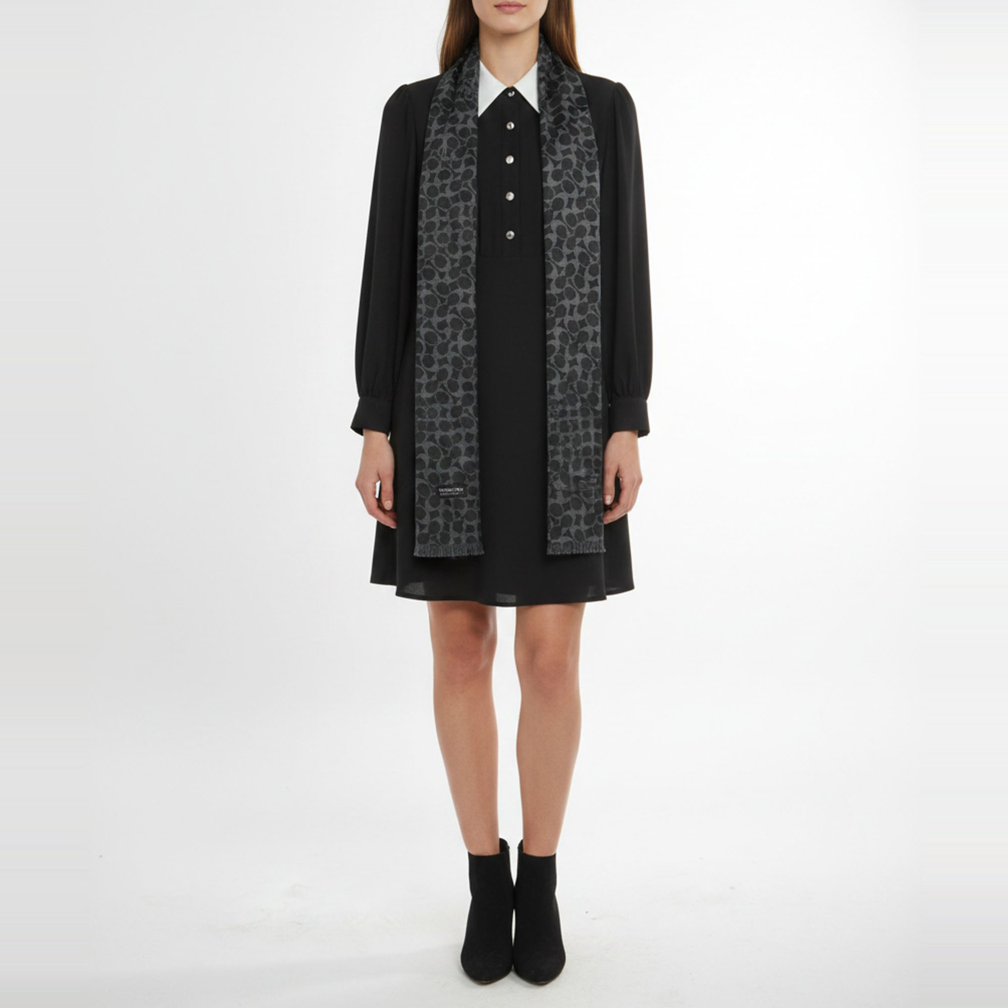 

Coach Black/Grey Jacquard Monogram Fringed Stole
