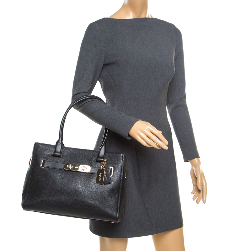 

Coach Black Leather Swagger Tote