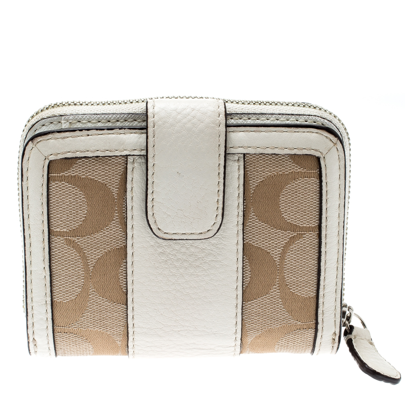 Pre Owned Coach Beige/White Signature Canvas and Leather Compact Wallet