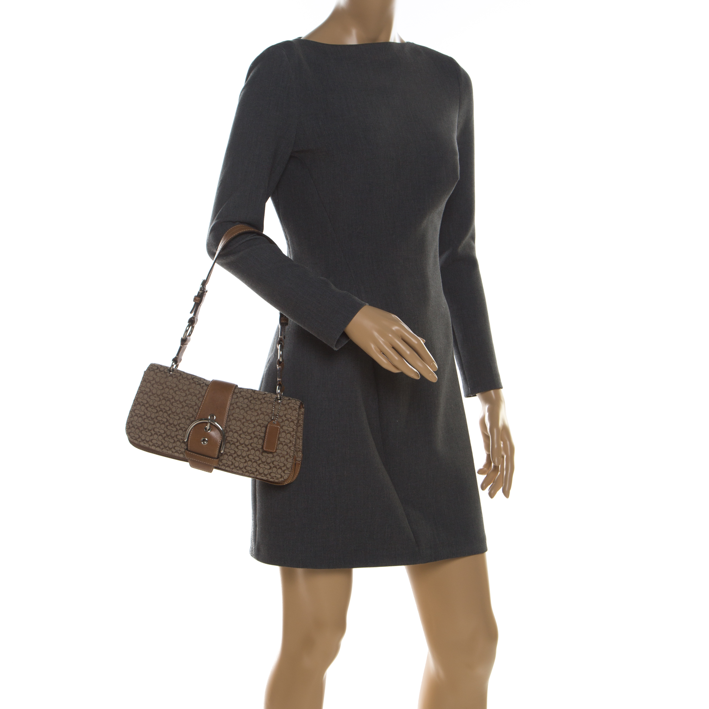 

Coach Beige/Brown Signature Canvas and Leather Shoulder Bag