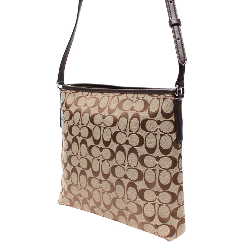 

Coach Brown/Beige Signature Coated Canvas Leather Crossbody Bag