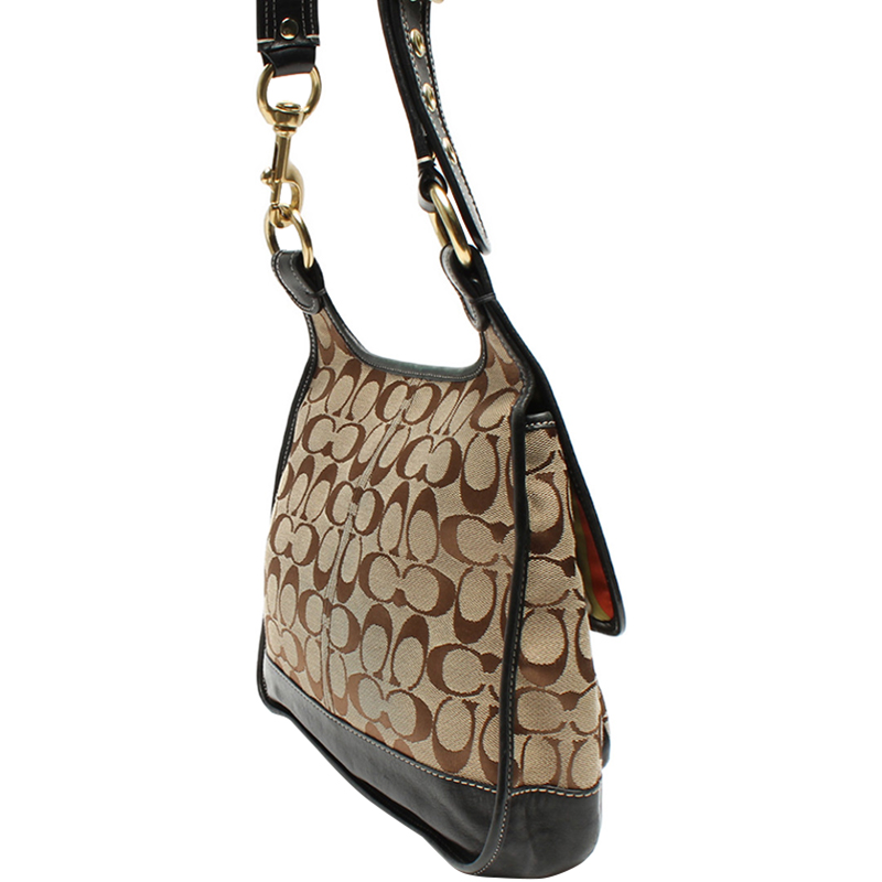 

Coach Beige Signature Canvas Shoulder Bag