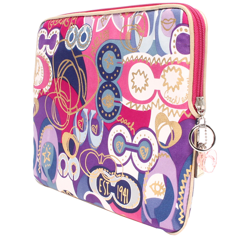 

Coach MultiColor Signature Canvas Clutch Bag