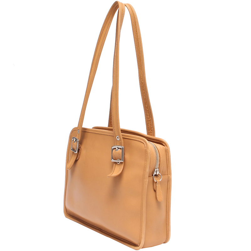 

Coach Beige Leather Shoulder Bag