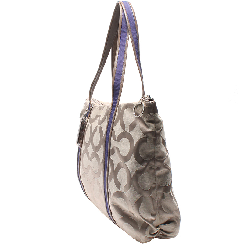 

Coach Two Tone Signature Canvas Blue Stripe Tote, Multicolor