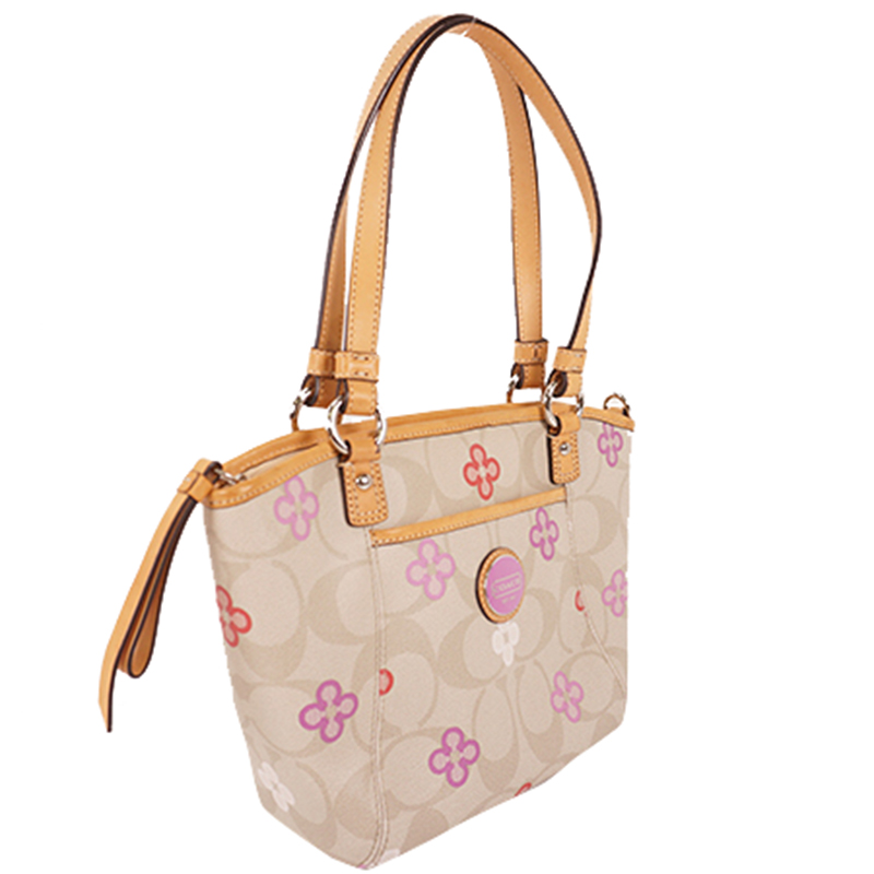 

Coach Beige Signature Canvas Tote