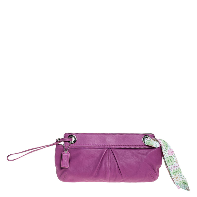 Pre Owned Coach Fuschia Pleated Leather Wristlet