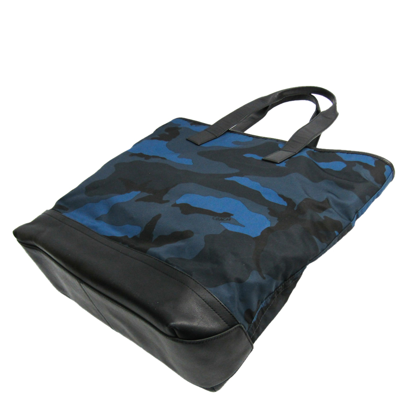 

Coach Blue Nylon And Leather Camouflage Tote