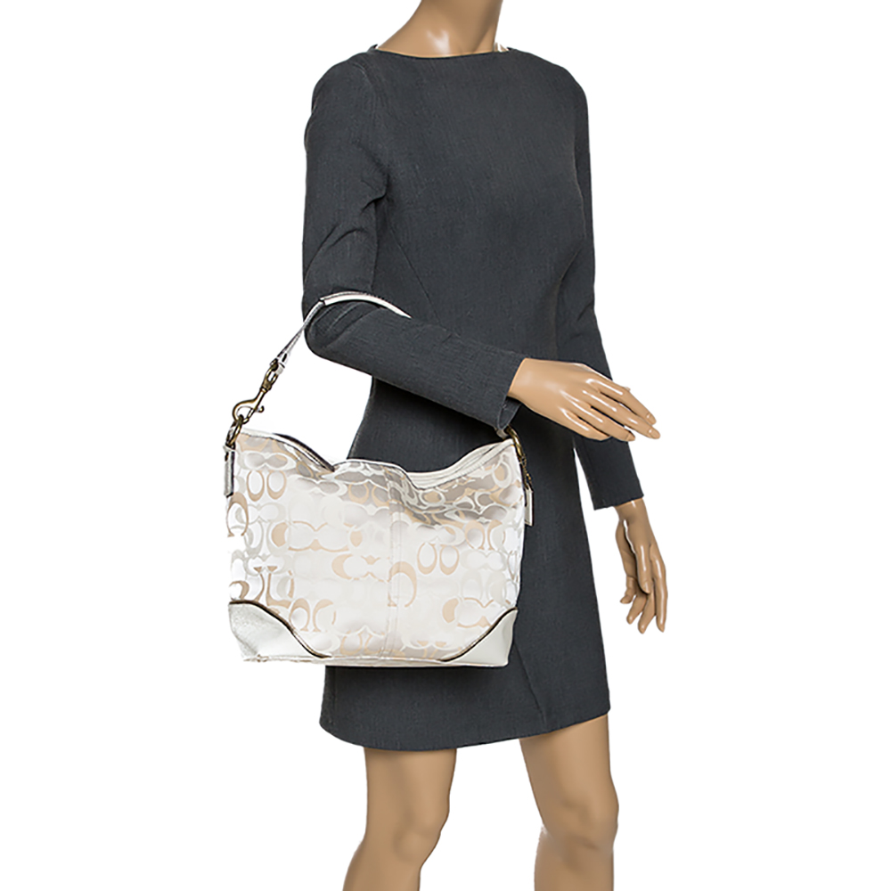 

Coach Beige Signature Canvas and Leather Shoulder Bag