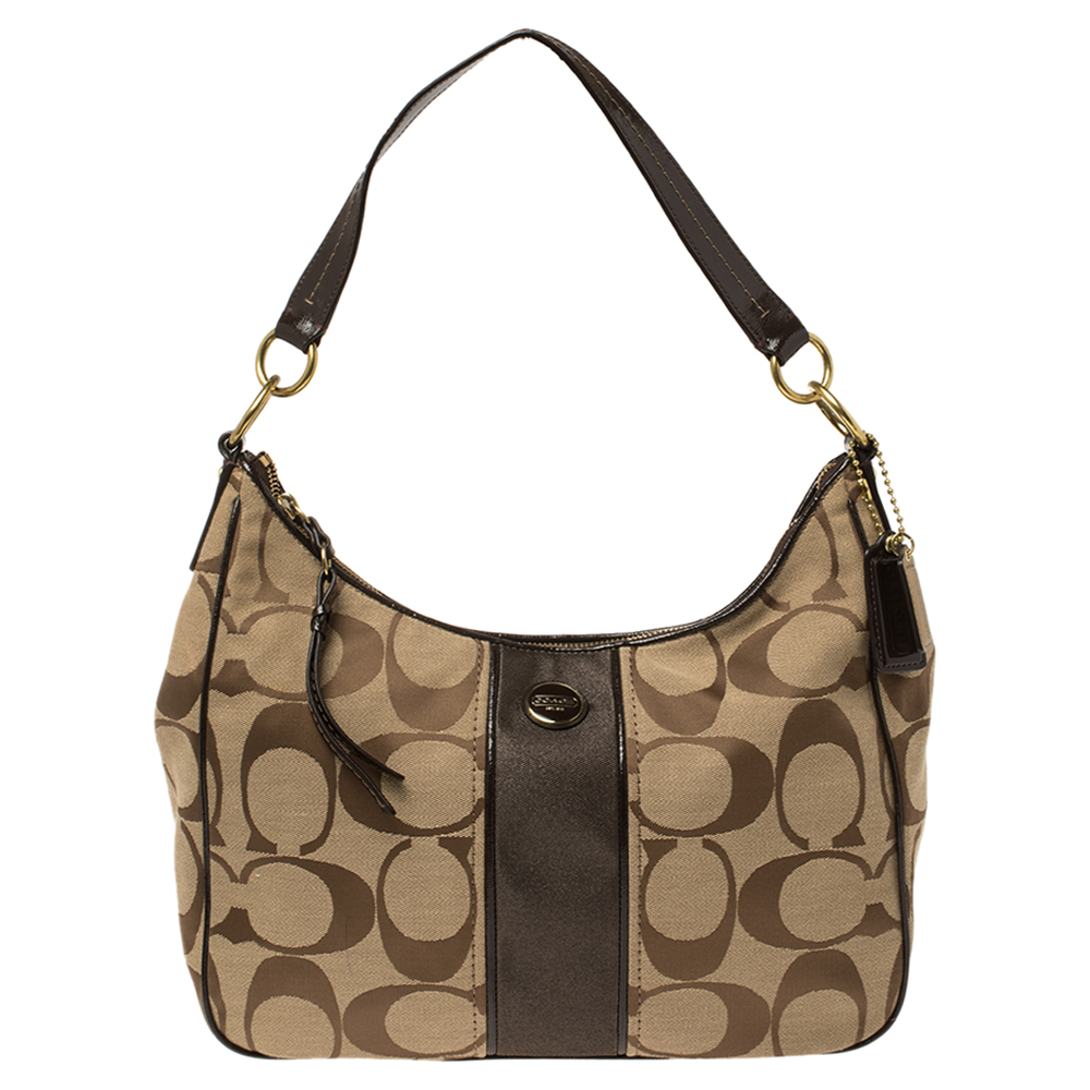 مملوكة مسبقًا حقيبة كوتش كونفيرتيبل مخططة كانفاس بالشعار وجلد لامع مخططة بنية/ بيج