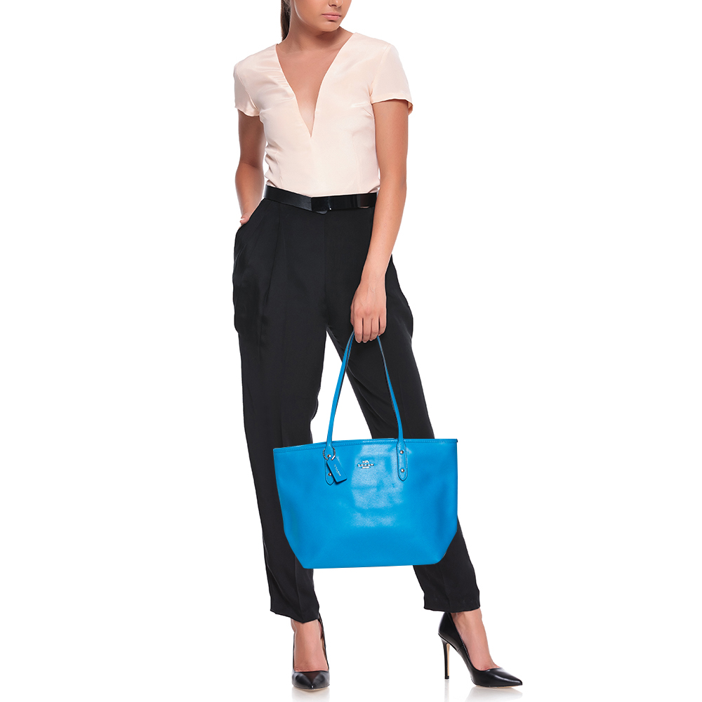 

Coach Blue Leather City Zip Tote
