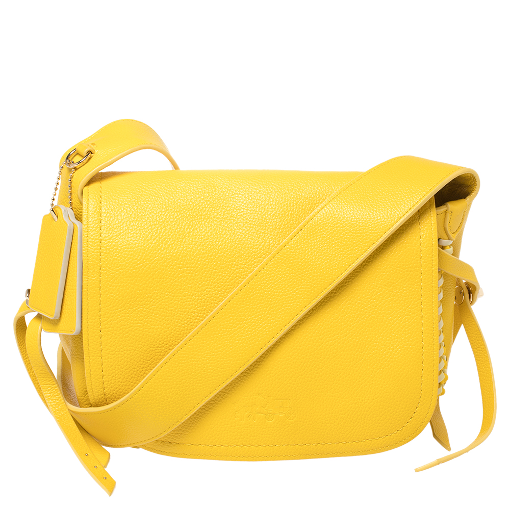 Pre-owned Coach Yellow Leather Chain Link Trimmed Crossbody Bag
