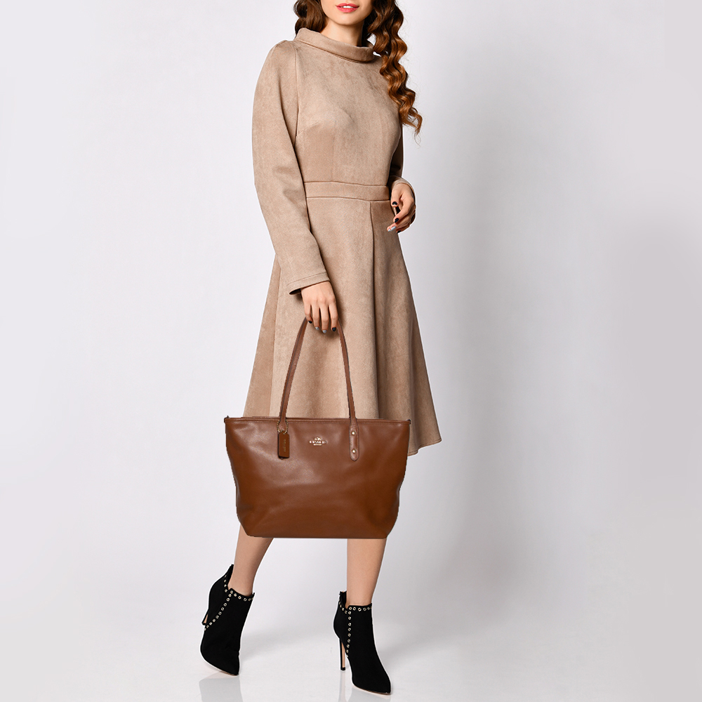 

Coach Brown Leather City Zip Tote