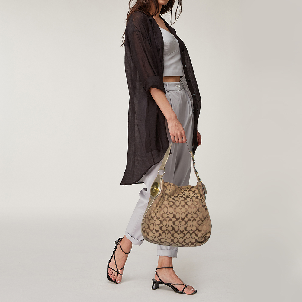 

Coach Brown/Beige Signature Canvas and Leather Hobo