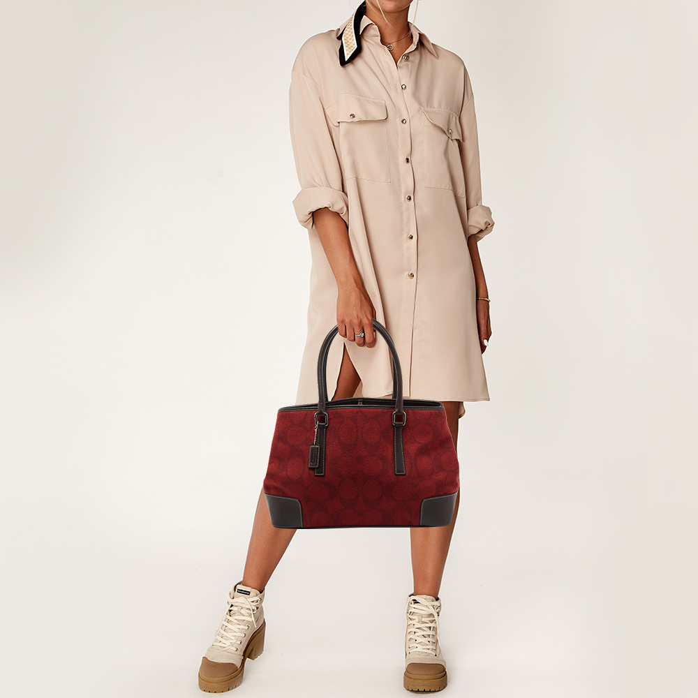 

Coach Red/Brown Signature Wool And Leather Vintage Tote
