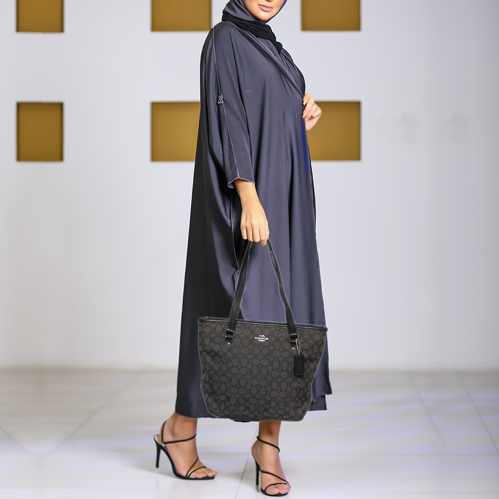 

Coach Black/Dark Grey Signature Canvas and Leather Tote
