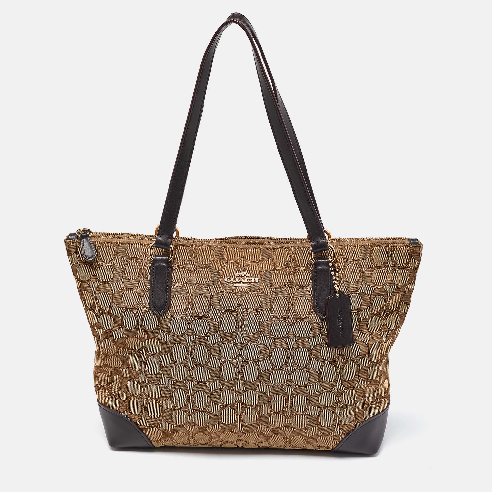 

Coach Beige/Brown Signature Jacquard and Leather Zip Tote