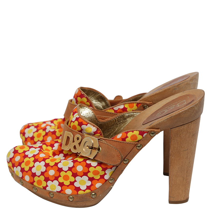 

D&G Multicolor Floral Print Canvas Wooden Platform Slides Size