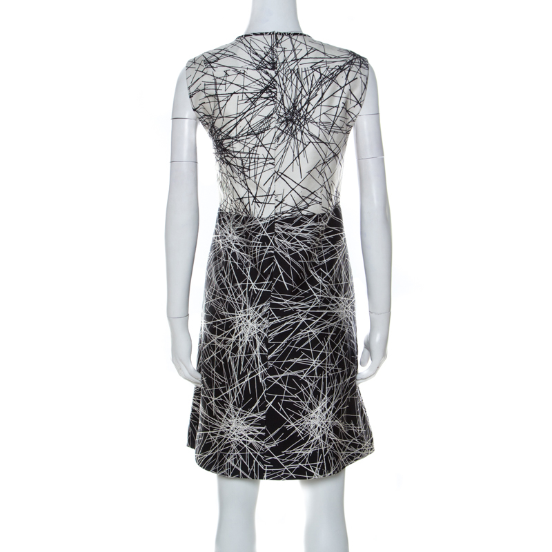 Diane Von Furstenberg Monochrome Printed Wool And Silk Blend Madyson Dress L In Multicolor