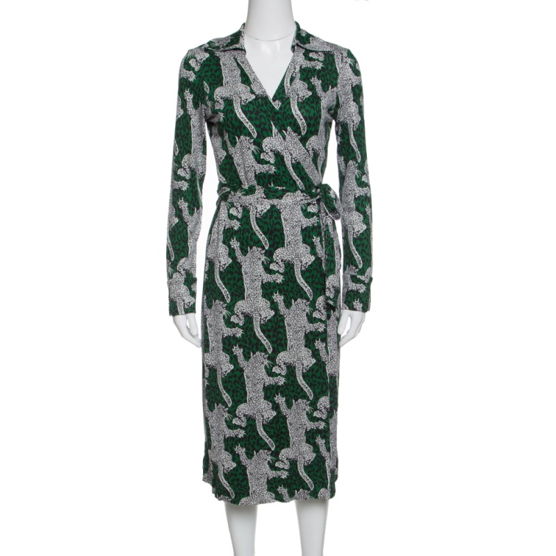 Pre Owned Diane Von Furstenberg Green Animal Figure Printed Jersey Silk Cybil Wrap Dress S