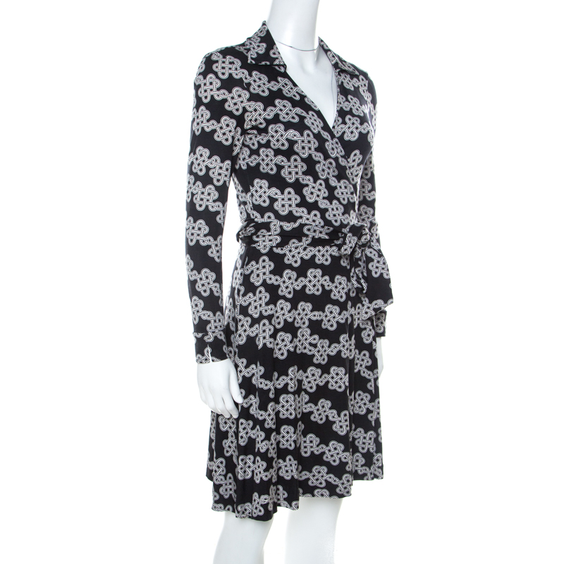

Diane Von Furstenburg Black & White Love Knot Print T72 Wrap Dress