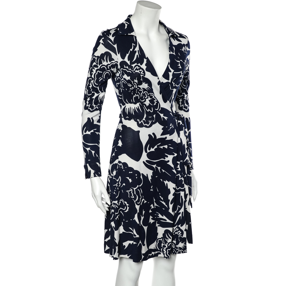 

Diane von Furstenberg Navy Blue Floral Printed Silk Knit T72 Mini Wrap Dress