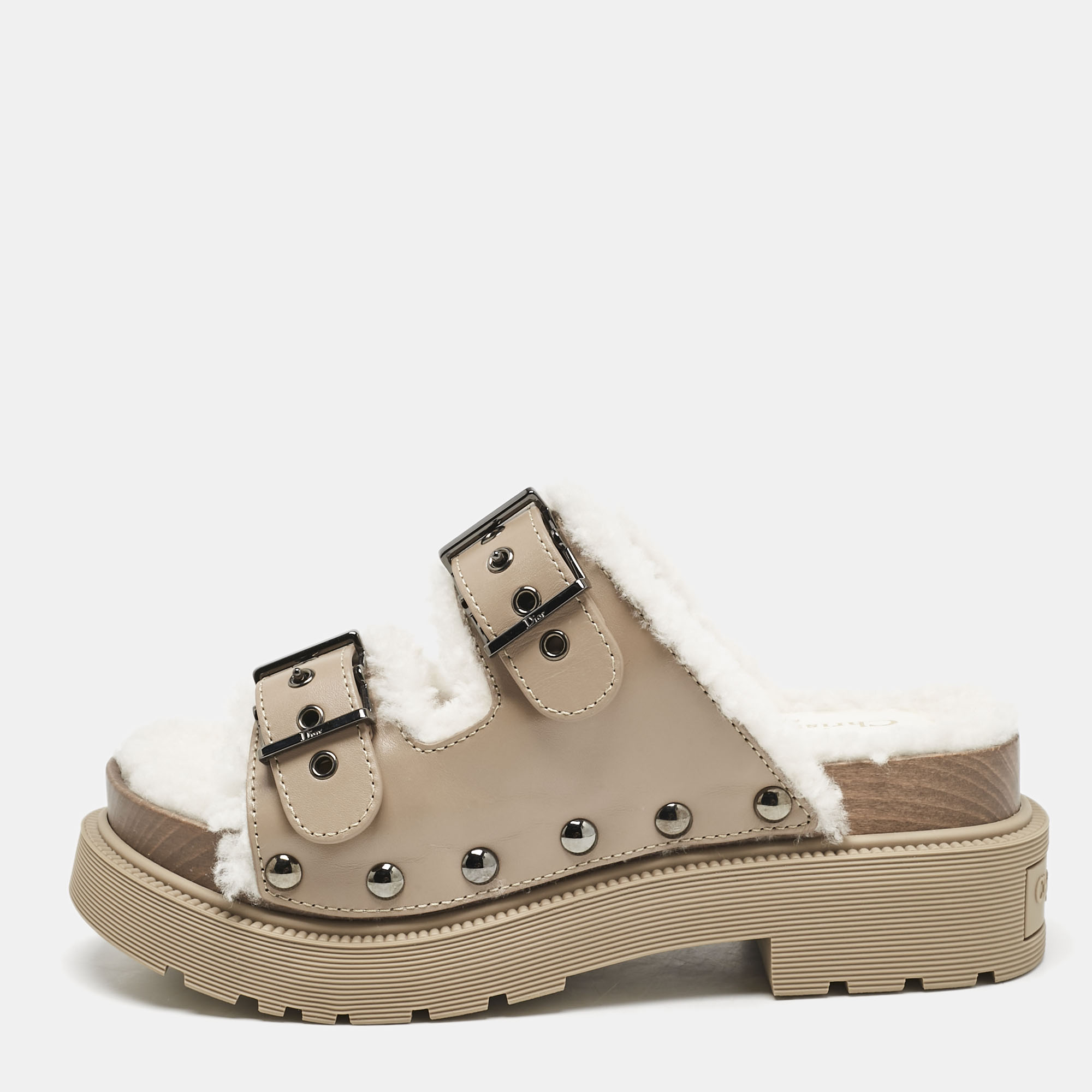 

Dior Beige Leather and Shearling Fur Diorquake Strap Sandals Size