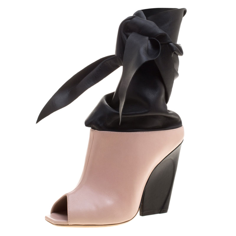 Pre Owned Dior Blush Pink and Black Leather Brooklyn Ankle Wrap Peep Toe Ankle Boots Size 39