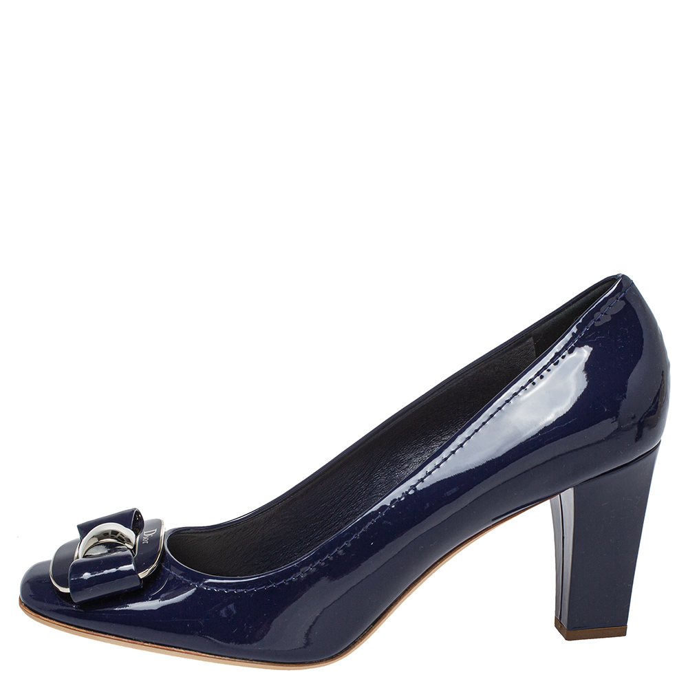 

Dior Navy Blue Patent Leather Buckle Pumps Size