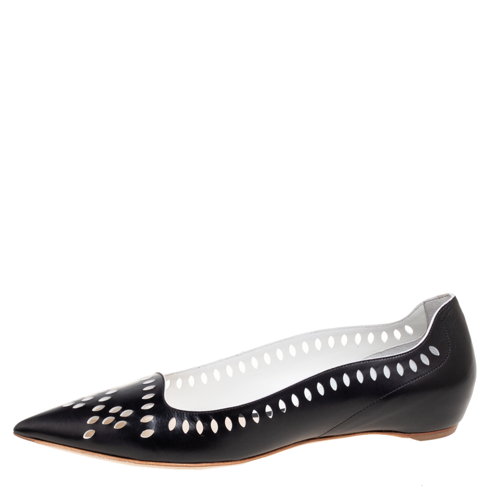 

Dior Black Laser-Cut Leather Pointed-Toe Ballet Flats Size