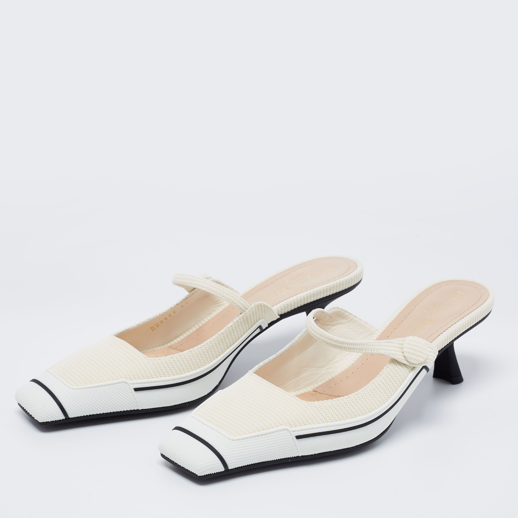 

Dior White Fabric And Rubber D-motion Mules Size