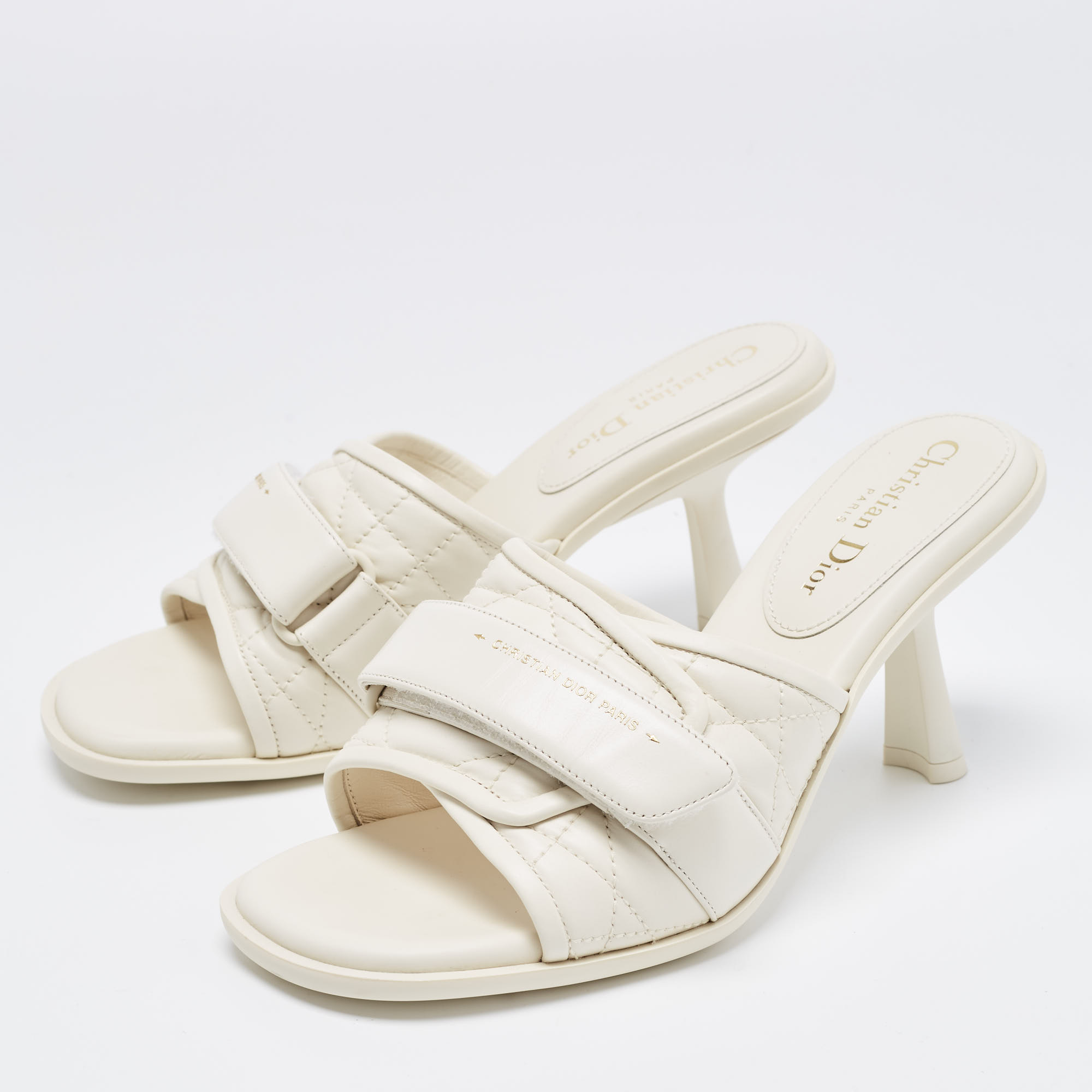 

Dior Off White Quilted Leather Diorevolution Slide Sandals Size