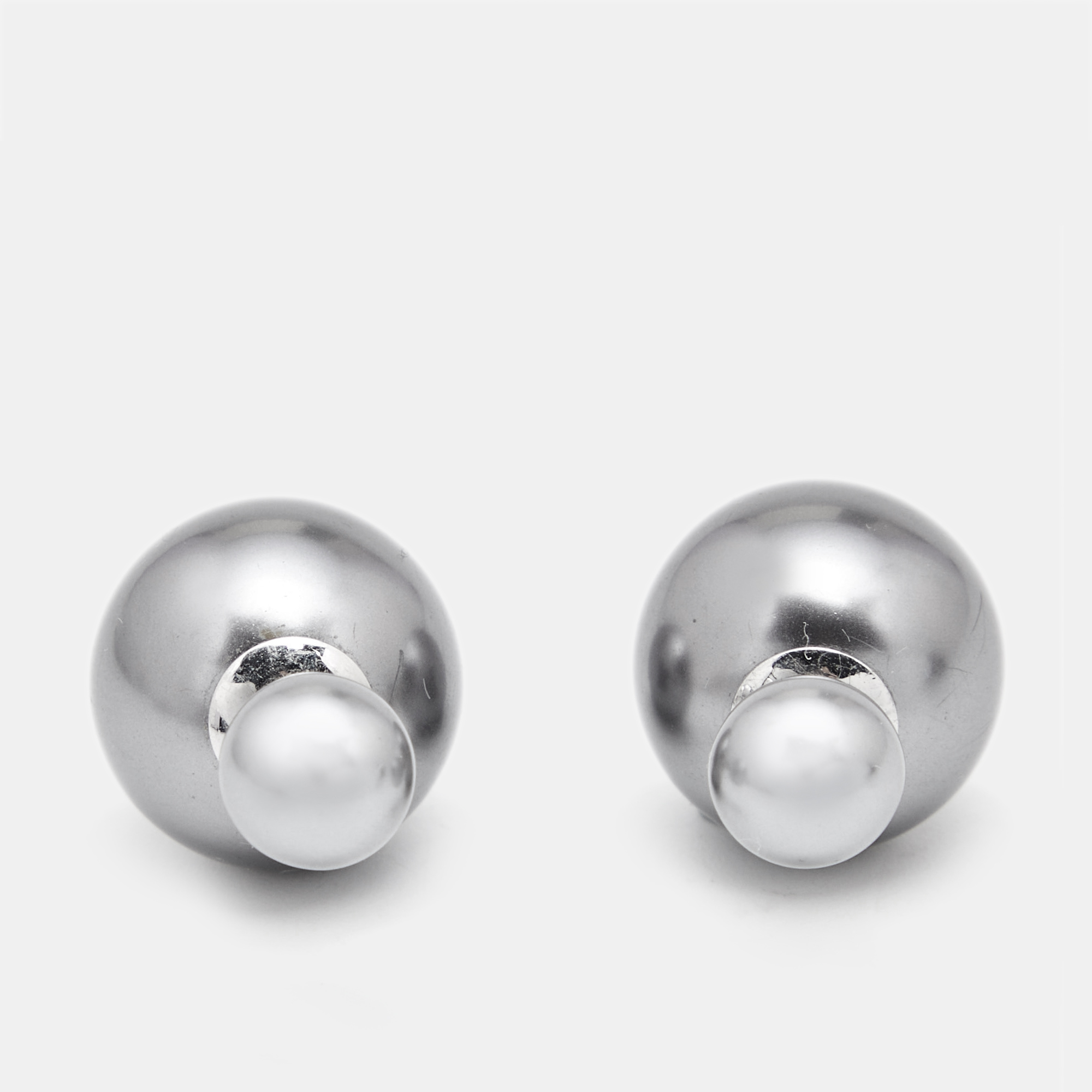 

Dior Tribales Grey Faux Pearl Silver Tone Earrings