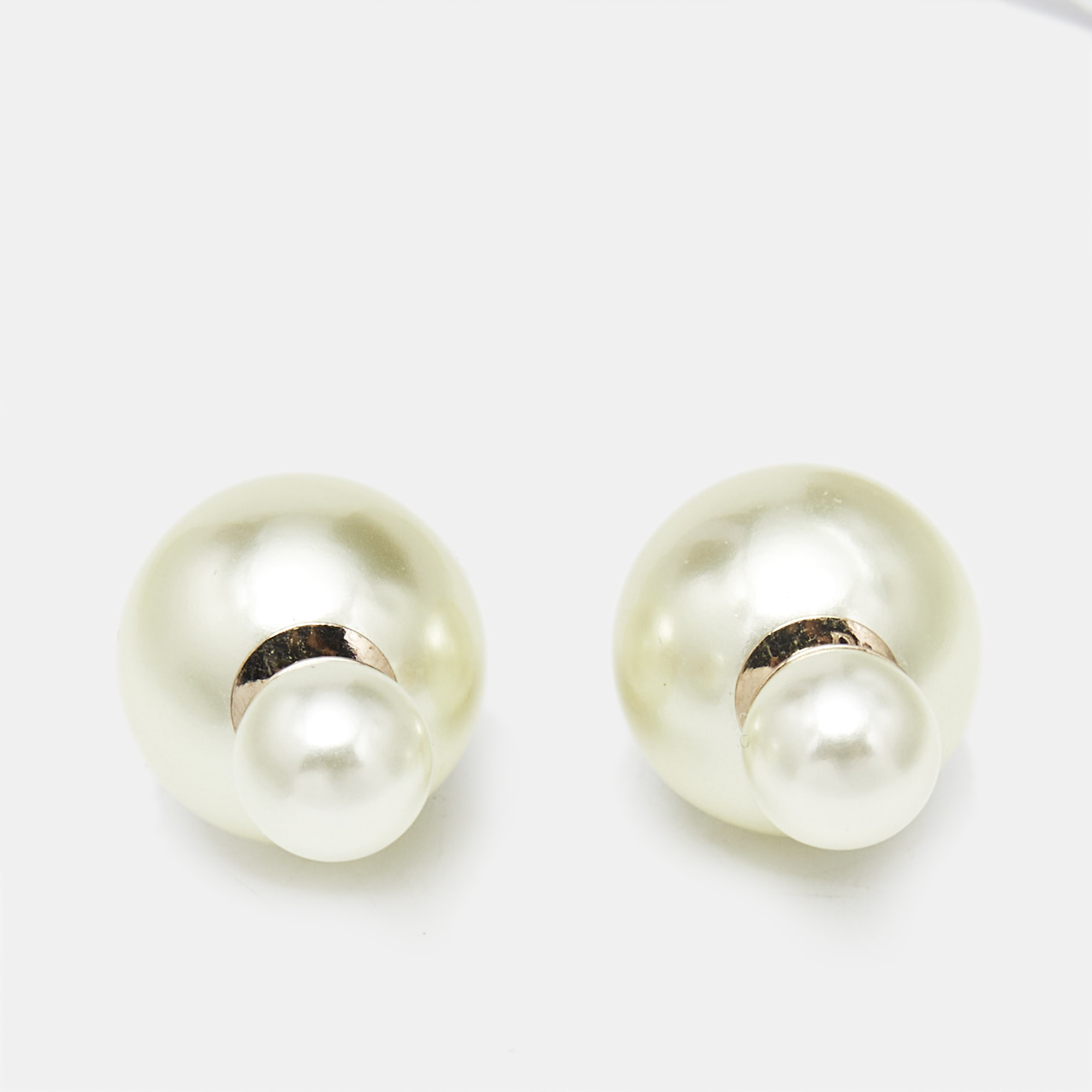 

Dior Tribales Faux Pearl Gold Tone Stud Earrings