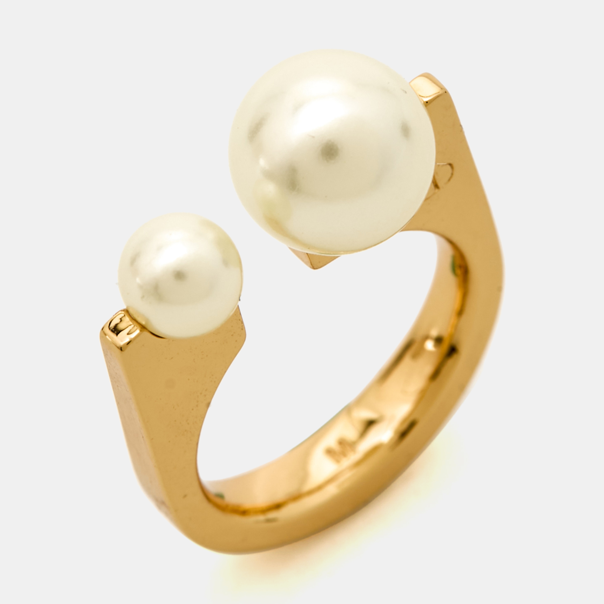 

Dior Tribales Faux Pearl Gold Tone Ring Size