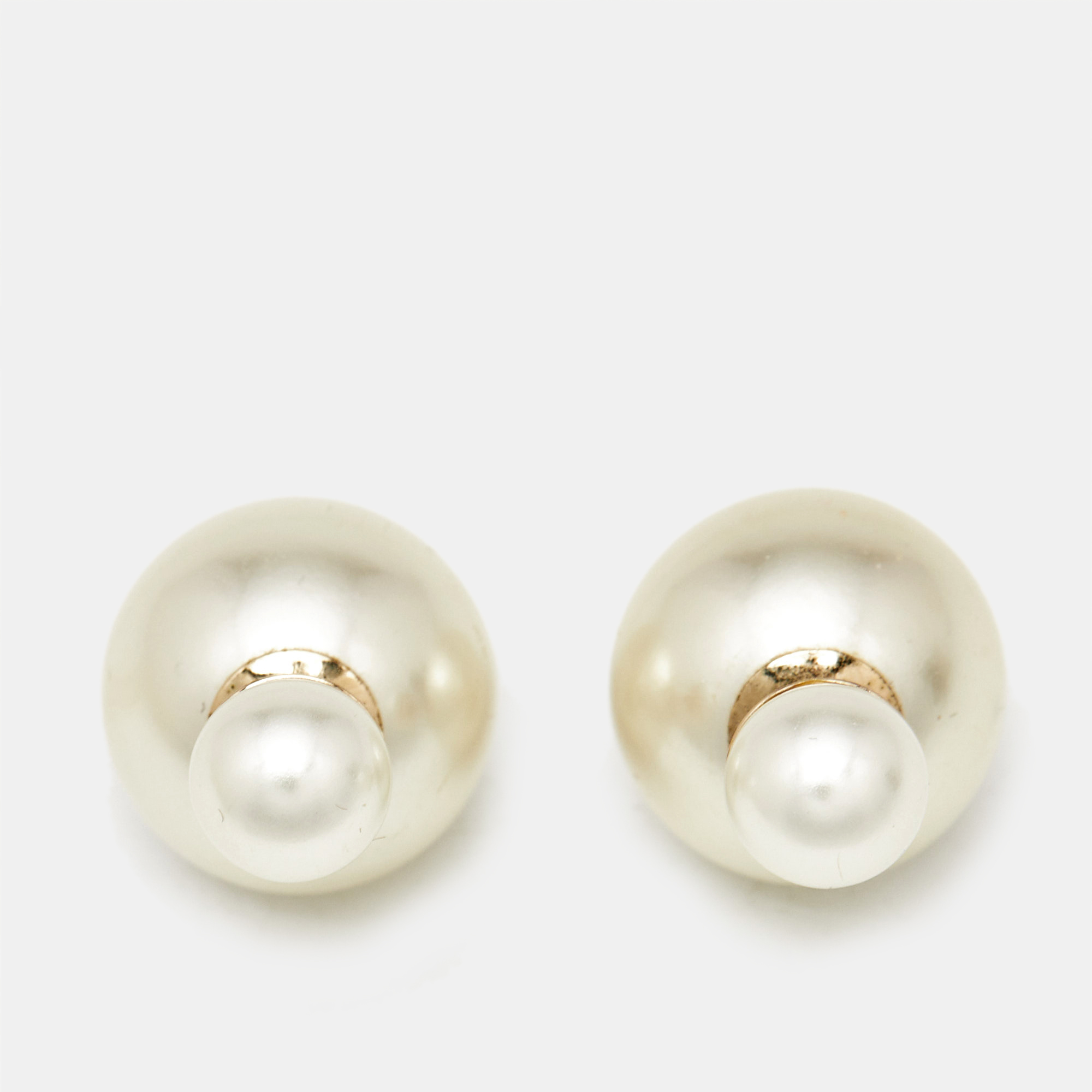 

Dior Tribales Faux Pearl Gold Tone Earrings