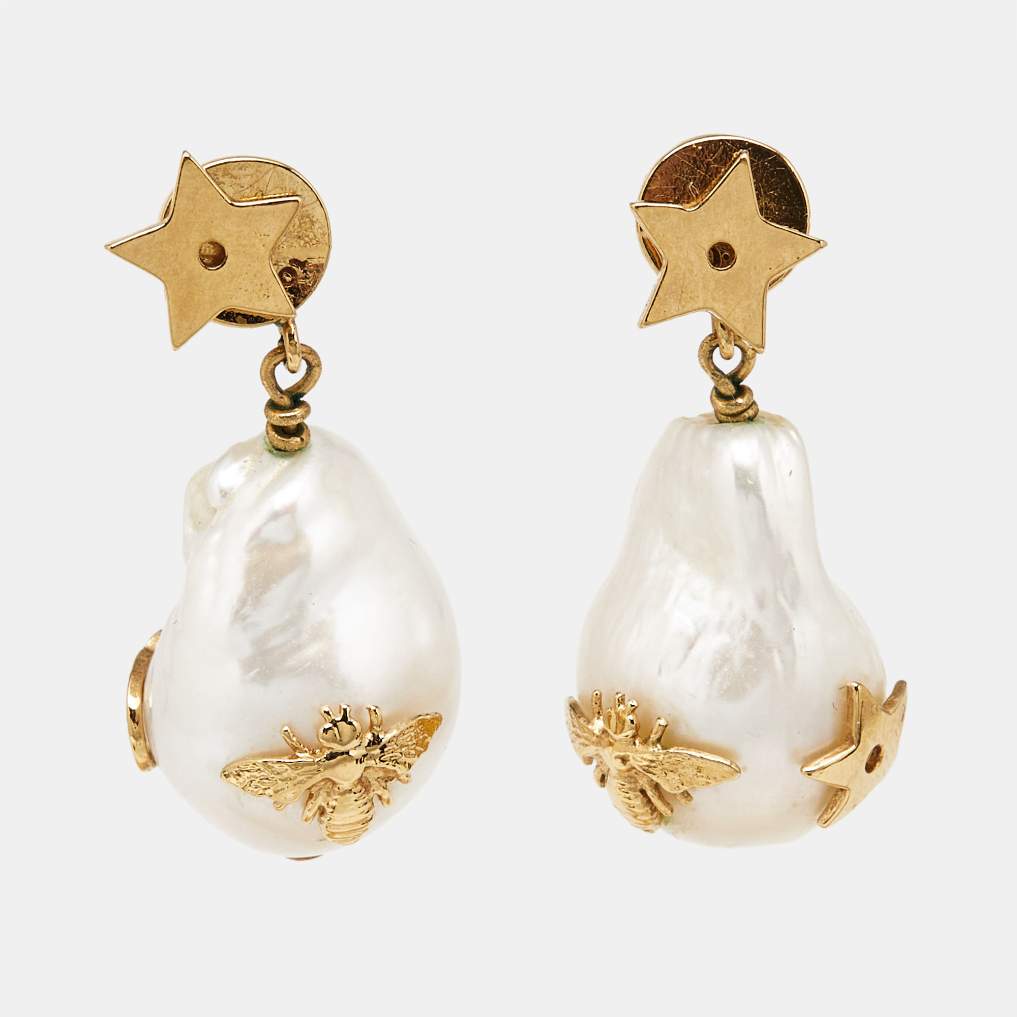 Pre-owned Dior Cd Bee Faux Pearl Gold Tone Earrings