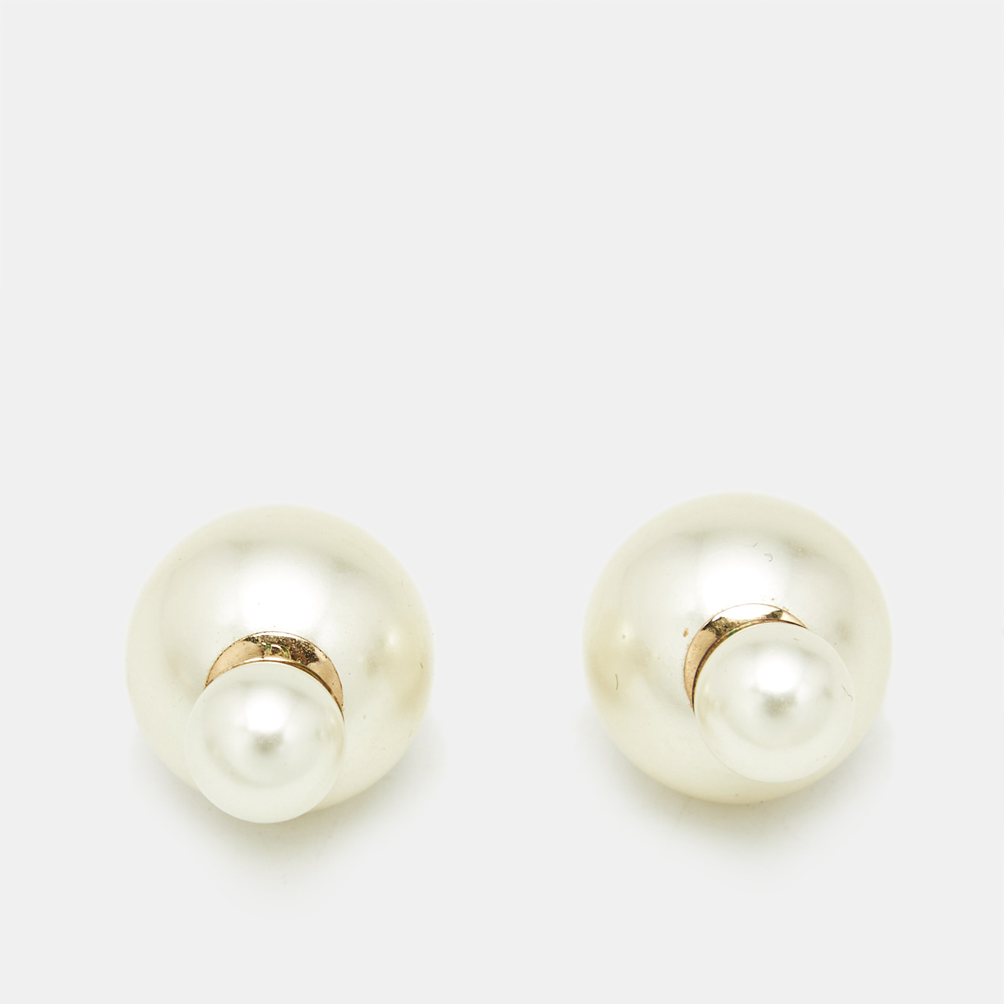 

Dior Tribales Faux Pearl Gold Tone Earrings