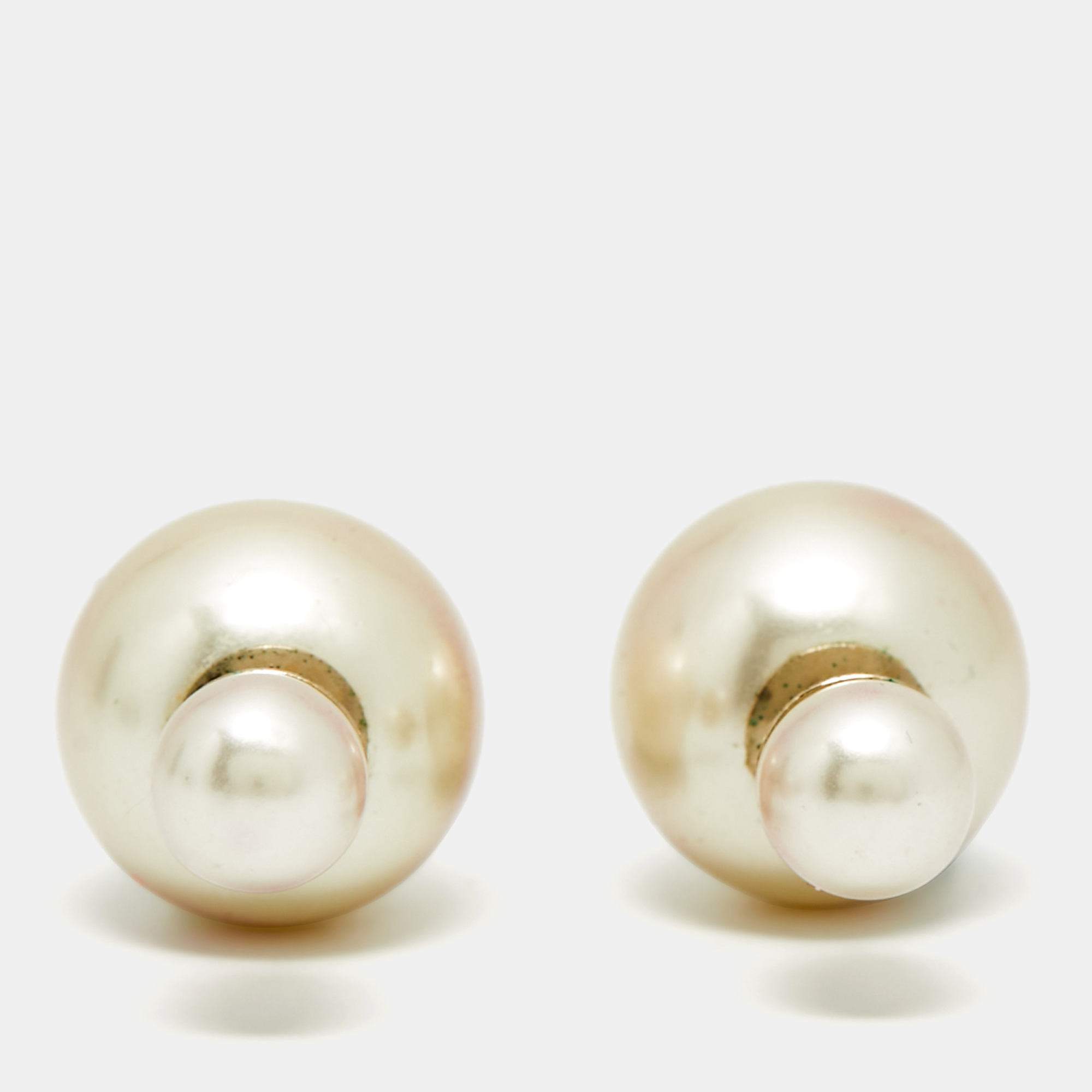 

Dior Tribales Faux Pearl Gold Tone Earrings
