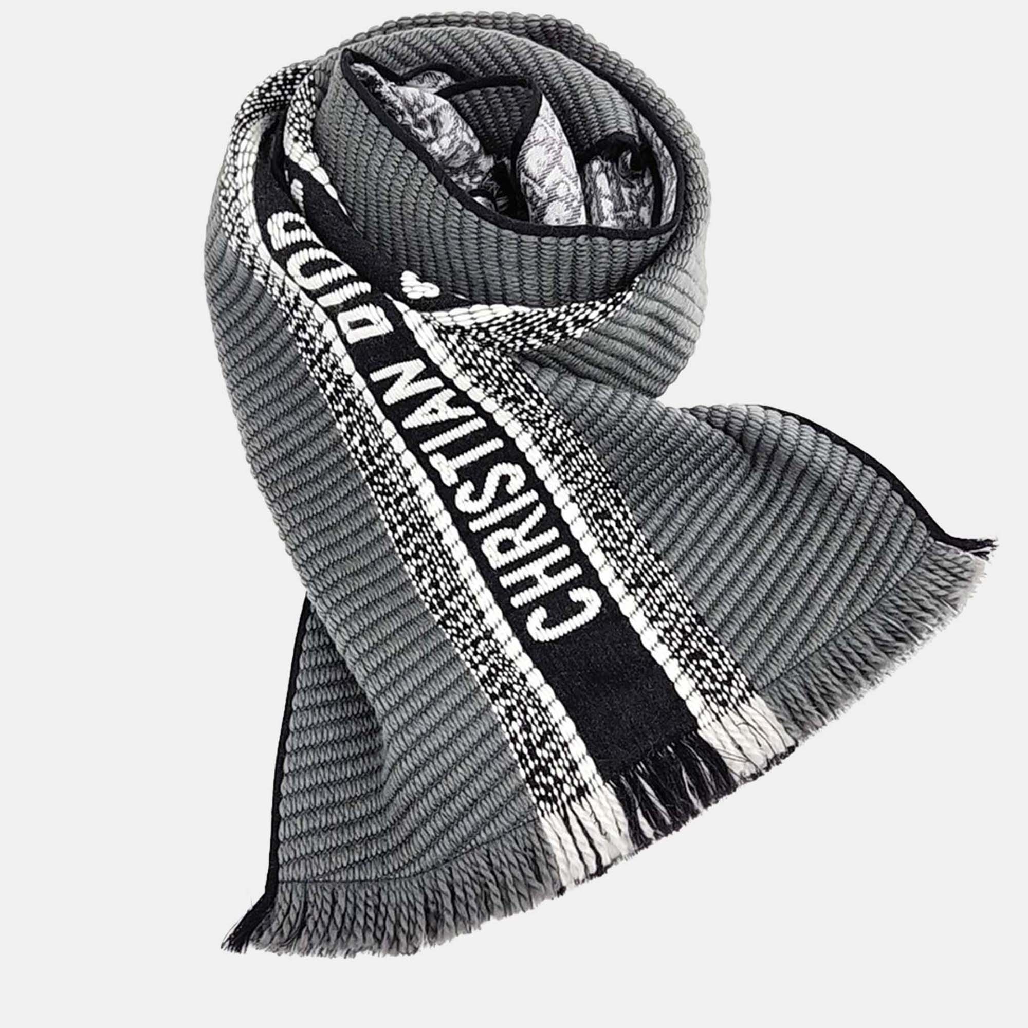 

Dior Oblique University Reversible Muffler, Multicolor