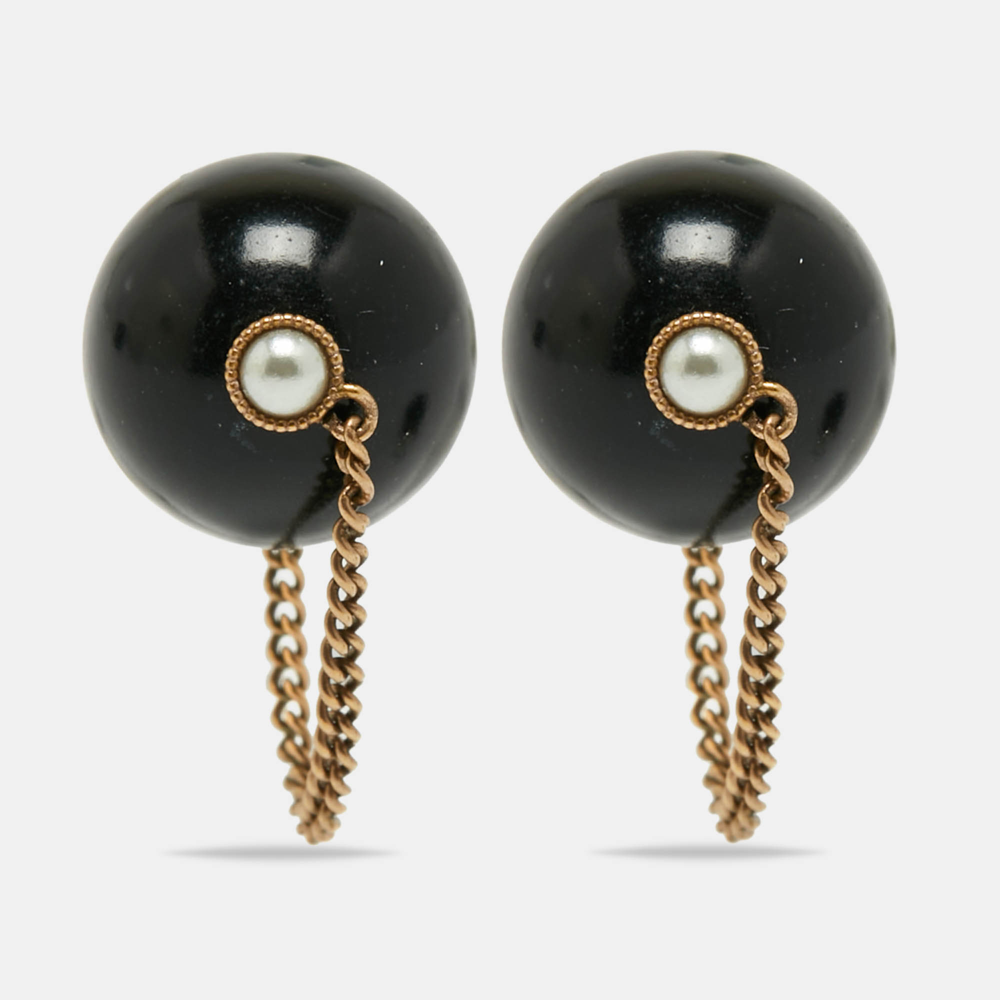 

Dior Tribales Resin Faux Pearl Gold Tone Earrings
